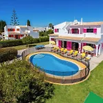 Luxury Carvoeiro Fragrancia Dois 4 Bedroom Gated Pool