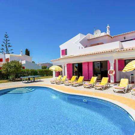 Luxury Carvoeiro Fragrancia Dois 4 Bedroom Gated Pool *