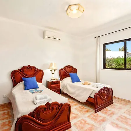 Villa Luxury Carvoeiro Fragrancia Dois 4 Bedroom Gated Pool Armacao de Pera