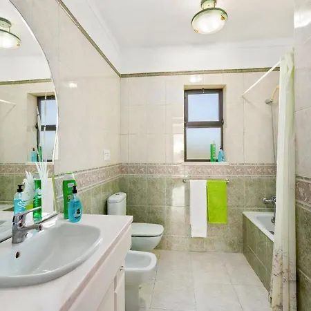 Villa Luxury Carvoeiro Fragrancia Dois 4 Bedroom Gated Pool