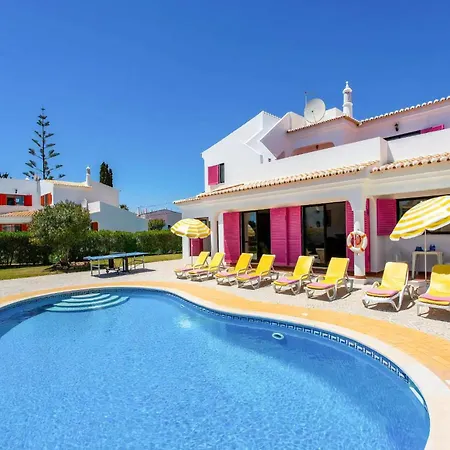 Luxury Carvoeiro Fragrancia Dois 4 Bedroom Gated Pool Villa *