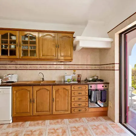 Luxury Carvoeiro Fragrancia Dois 4 Bedroom Gated Pool 别墅