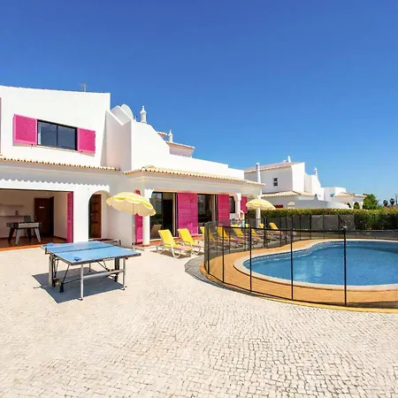Luxury Carvoeiro Fragrancia Dois 4 Bedroom Gated Pool 别墅 Armação de Pêra