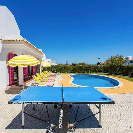 Luxury Carvoeiro Fragrancia Dois 4 Bedroom Gated Pool 别墅 Armação de Pêra