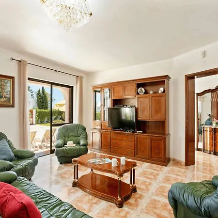 Luxury Carvoeiro Fragrancia Dois 4 Bedroom Gated Pool 别墅