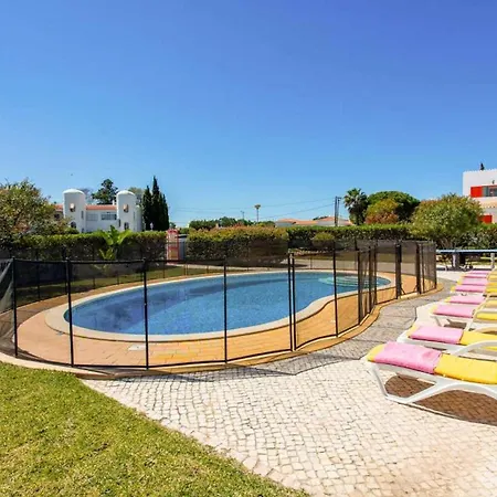 Luxury Carvoeiro Fragrancia Dois 4 Bedroom Gated Pool 别墅 Armação de Pêra