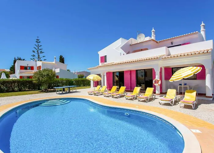 Luxury Carvoeiro Fragrancia Dois 4 Bedroom Gated Pool *