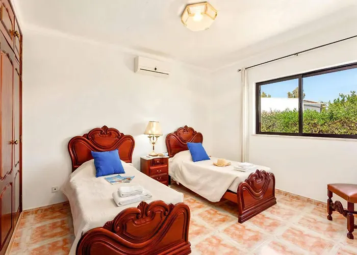 Villa Luxury Carvoeiro Fragrancia Dois 4 Bedroom Gated Pool Armação de Pêra