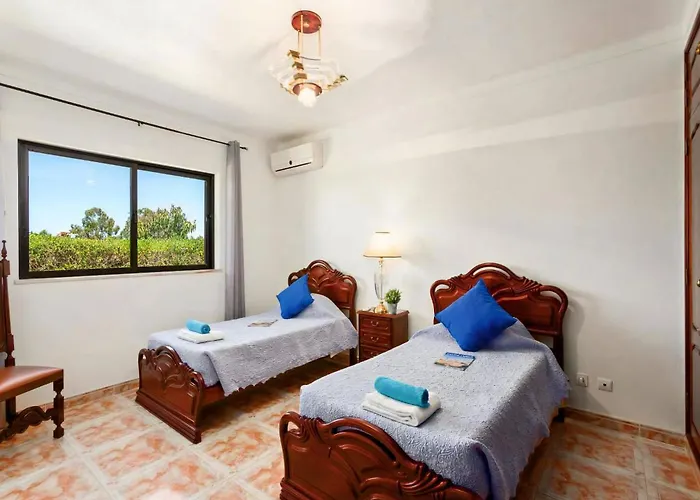 Luxury Carvoeiro Fragrancia Dois 4 Bedroom Gated Pool Armação de Pêra