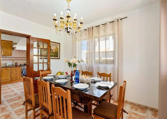 Villa Luxury Carvoeiro Fragrancia Dois 4 Bedroom Gated Pool *