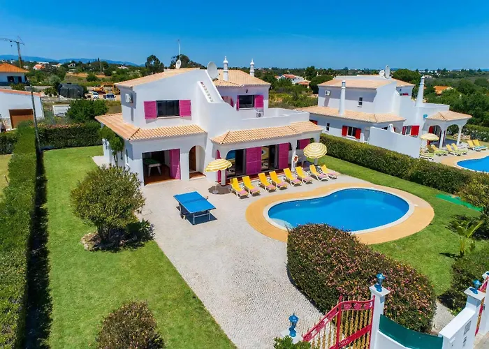 Luxury Carvoeiro Fragrancia Dois 4 Bedroom Gated Pool Armação de Pêra