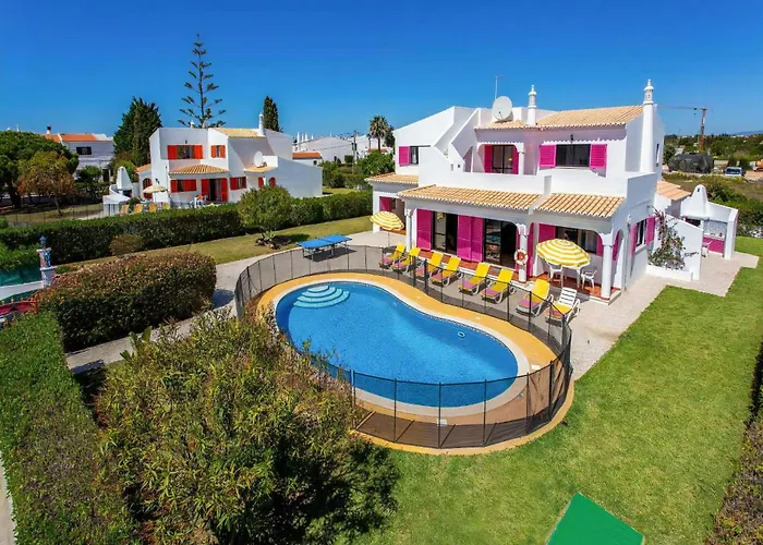 Luxury Carvoeiro Fragrancia Dois 4 Bedroom Gated Pool Villa