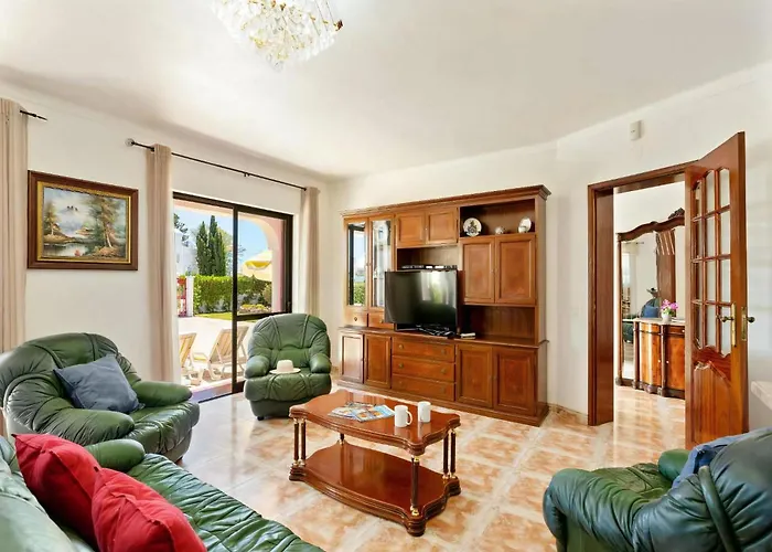 Luxury Carvoeiro Fragrancia Dois 4 Bedroom Gated Pool Villa Armação de Pêra